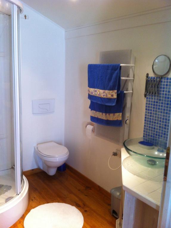 La Petite Maison Crezieres Chambre photo