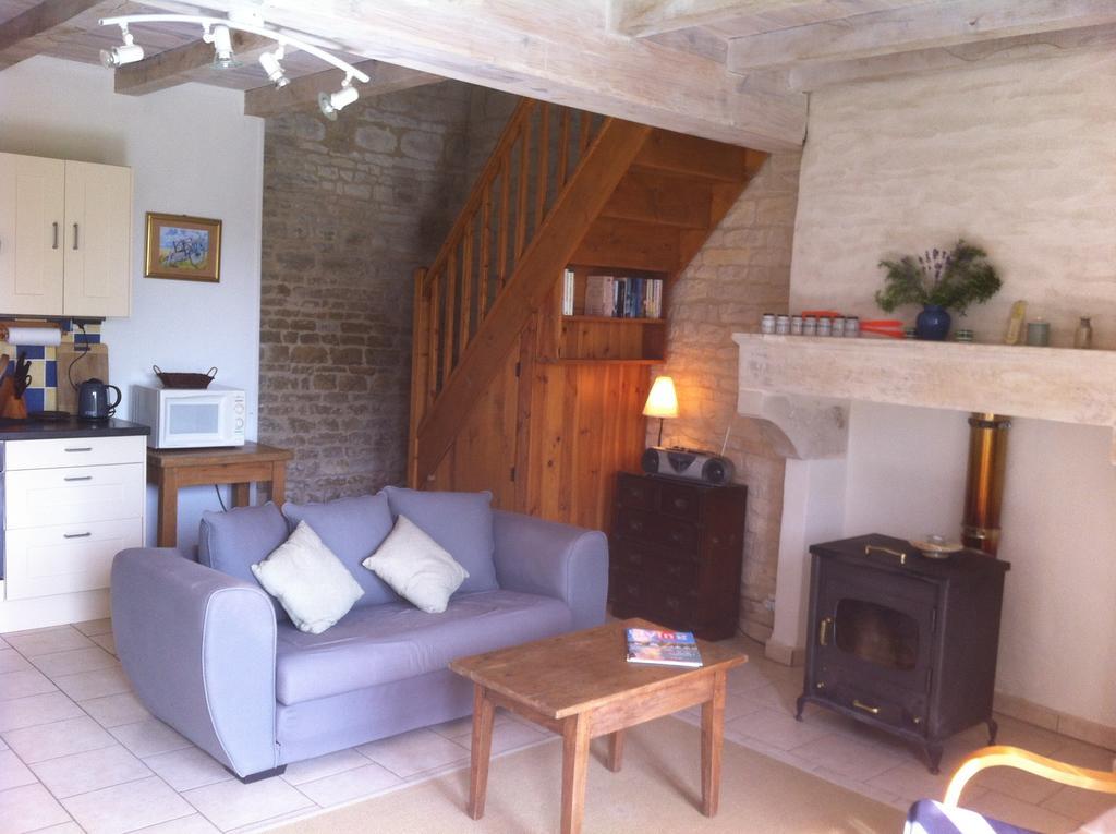 La Petite Maison Crezieres Chambre photo
